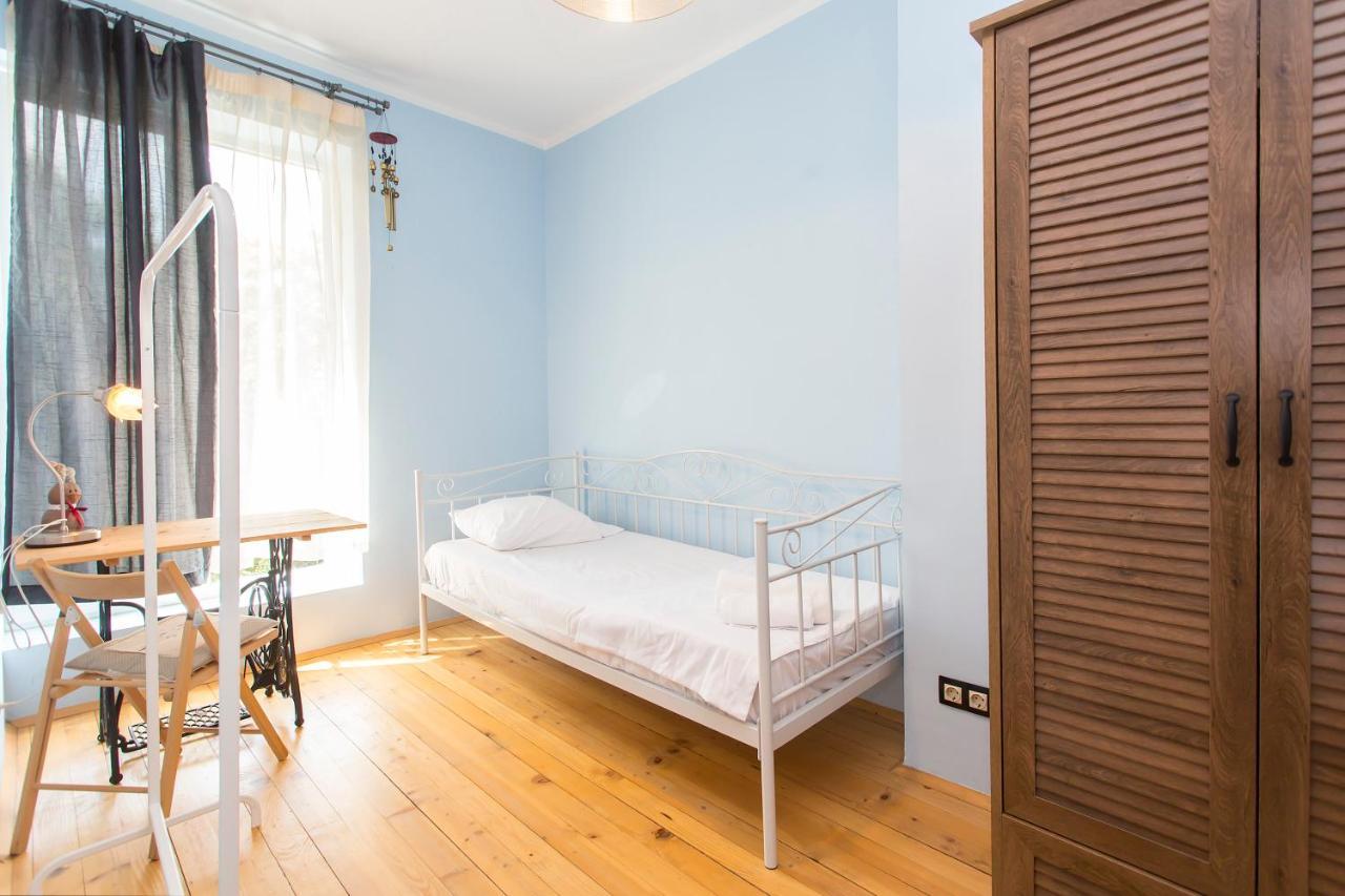 Colorful 2Bdr Apartment In The City Center Sofya Dış mekan fotoğraf