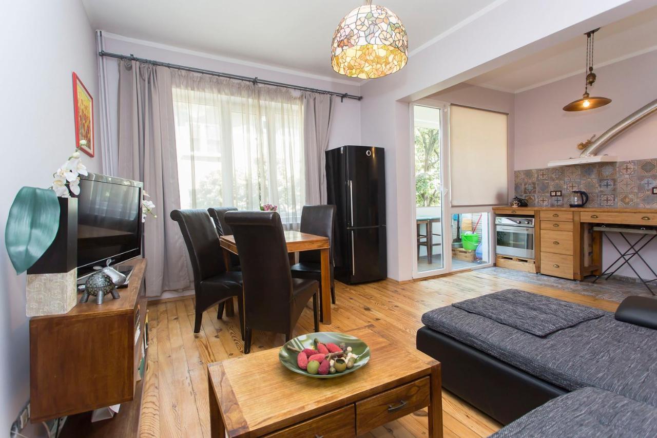 Colorful 2Bdr Apartment In The City Center Sofya Dış mekan fotoğraf
